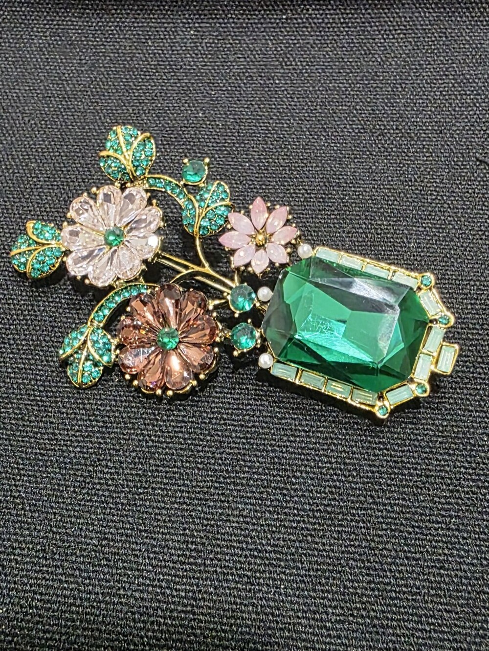 Floral Pink and Green Crystal Brooch Pin - Picture 3 of 3
